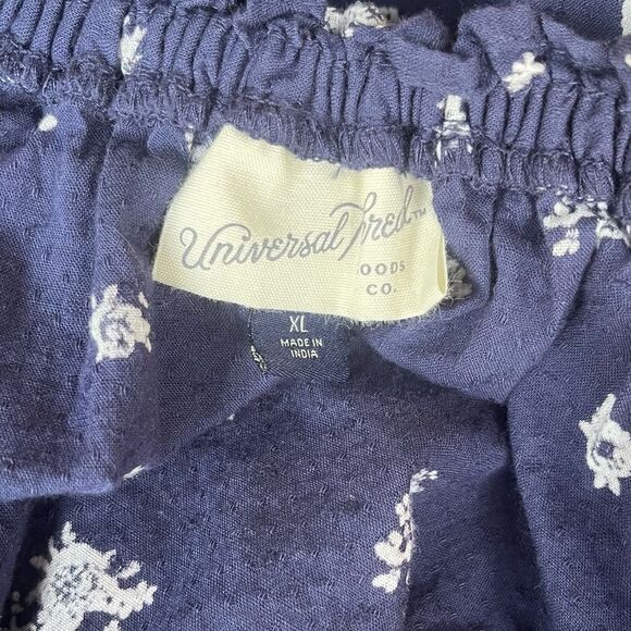 Universal Thread Peplum Blouse Womens Blue White Floral Short Sleeve Top - Picture 4 of 5